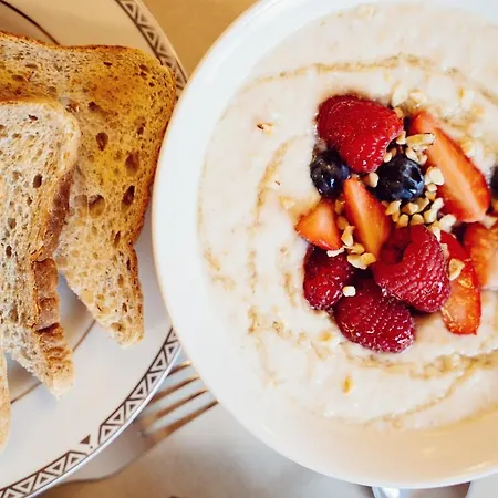 Ross Family 3* Killala